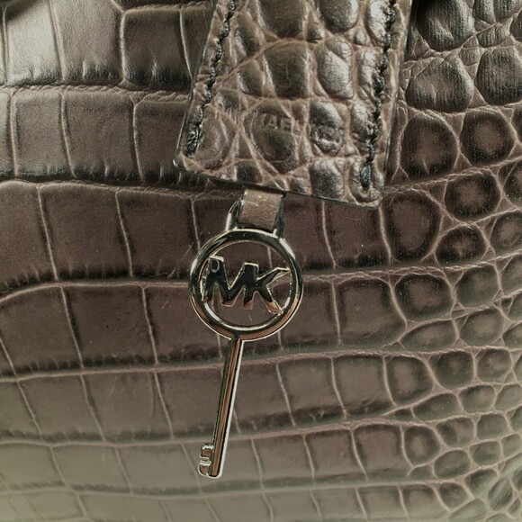 Michael Kors Hamilton Multifunction Tote Large Charcoal Croc Leather MRP $398 - Picture 14 of 16